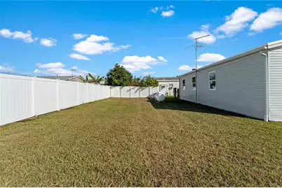 6136 Ridgeway Drive, Zephyrhills, FL 33542 - Photo 33