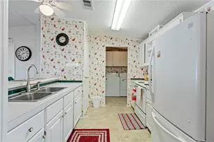 6136 Ridgeway Dr, Zephyrhills, FL 33542 - Photo 19