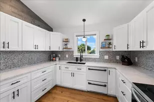 4452 Kingston Dr, Hernando Beach, FL 34607 - Photo 13