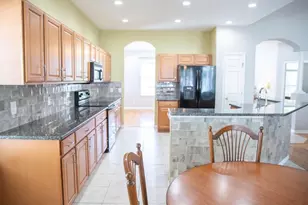 1616 Harvest Grove Ct, Valrico, FL 33596 - Photo 7