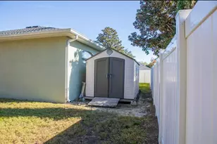 1616 Harvest Grove Ct, Valrico, FL 33596 - Photo 29