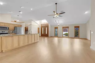 1207 Overlook Rd, Eustis, FL 32726 - Photo 9