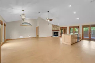 1207 Overlook Rd, Eustis, FL 32726 - Photo 5