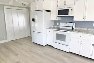 7127 Mt Piney Rd NE, Saint Petersburg, FL 33702 - Photo 17