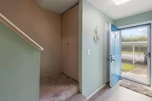 195 114th Ave NE, Saint Petersburg, FL 33716 - Photo 3