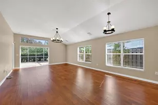 10239 Woodford Bridge St, Tampa, FL 33626 - Photo 5