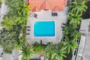 1041 NE 208th St, Miami, FL 33179 - Photo 33