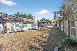 614 Sandalwood Dr, Plant City, FL 33563 - Photo 35