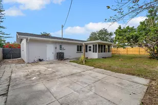 1324 Chesterfield Dr, Clearwater, FL 33756 - Photo 21