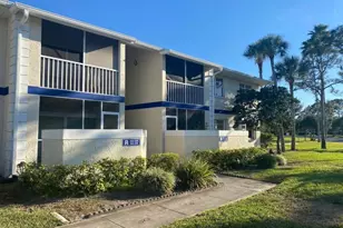 1531 SE Royal Green Cir, Port Saint Lucie, FL 34952 - Photo 5