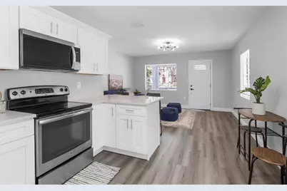 1915 E Powhatan Avenue, Tampa, FL 33610 - Photo 9