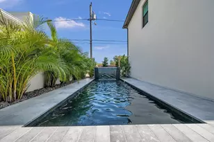 2220 2nd Ave N, Saint Petersburg, FL 33713 - Photo 7