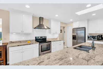 1658 Macdonnell Court, Palm Harbor, FL 34684 - Photo 9