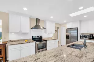 1658 Macdonnell Ct, Palm Harbor, FL 34684 - Photo 9