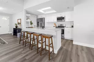 8434 N River Dune St, Tampa, FL 33617 - Photo 7