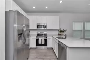 4947 SW 81st Loop, Ocala, FL 34476 - Photo 9