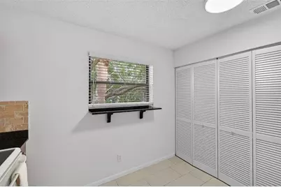 484 Santa Cruz Place NE #G, Saint Petersburg, FL 33703 - Photo 9