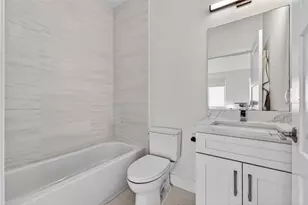 4742 Legacy Park Dr, Tampa, FL 33611 - Photo 31