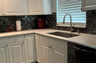 430 Larboard Way, Clearwater Beach, FL 33767 - Photo 9