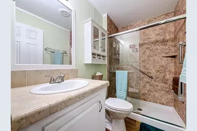 604 49th E Avenue E, Bradenton, FL 34203 - Photo 15