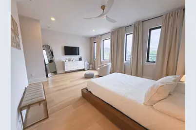 233 8th Street N, Saint Petersburg, FL 33701 - Photo 11