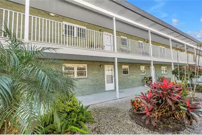 5287 81st Street N #5, Saint Petersburg, FL 33709 - Photo 1
