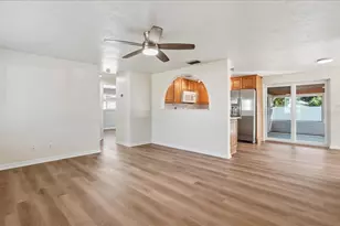 10416 Orange Blossom Ln, Seminole, FL 33772 - Photo 7