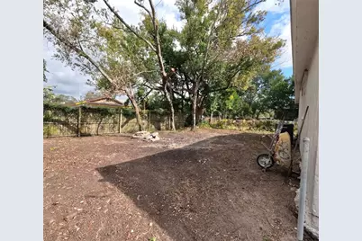 3618 E Shadowlawn Avenue, Tampa, FL 33610 - Photo 9