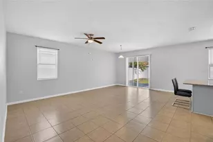 11528 Southern Creek Dr, Gibsonton, FL 33534 - Photo 15