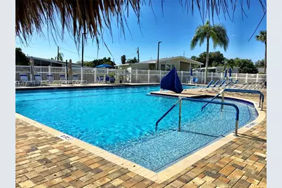 383 Mount Richmond Avenue NE #339, Saint Petersburg, FL 33702 - Photo 25