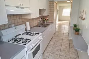 5969 Terrace Park Dr Dr N, Saint Petersburg, FL 33709 - Photo 9