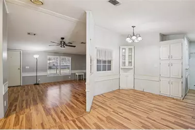 10706 Magnolia Drive, Thonotosassa, FL 33592 - Photo 9