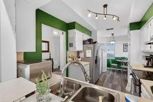 9750 Lake Seminole Dr E, Largo, FL 33773 - Photo 13