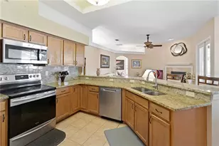 21729 McCallie Ct, Land O Lakes, FL 34637 - Photo 13