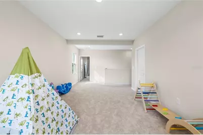 9853 Shoreline View Way, Wesley Chapel, FL 33545 - Photo 31