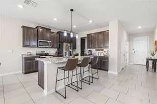 9853 Shoreline Vw Wy, Wesley Chapel, FL 33545 - Photo 13