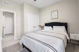 9853 Shoreline Vw Wy, Wesley Chapel, FL 33545 - Photo 25