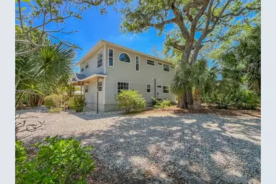 201 Georgia Avenue, Crystal Beach, FL 34681 - Photo 25