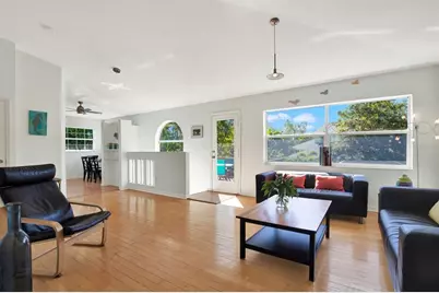 201 Georgia Avenue, Crystal Beach, FL 34681 - Photo 5