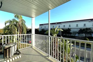 3315 58th Ave S, Saint Petersburg, FL 33712 - Photo 9