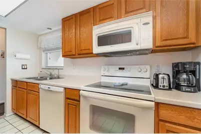 2700 Magdalina Drive #2B, Punta Gorda, FL 33950 - Photo 13