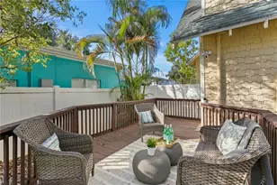 937 5th St N, Saint Petersburg, FL 33701 - Photo 3