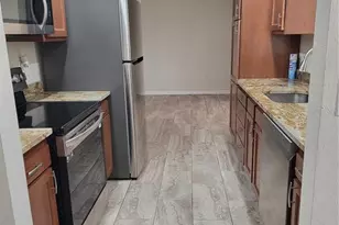 1602 Council Dr, Sun City Center, FL 33573 - Photo 3