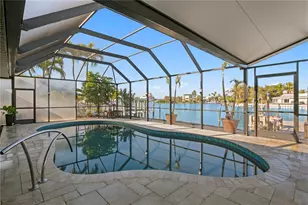 253 Hermosita Dr, Saint Pete Beach, FL 33706 - Photo 5