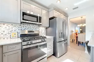 5925 Shore Blvd S, Gulfport, FL 33707 - Photo 9