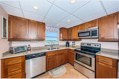 4750 Cove Circle #605, Saint Petersburg, FL 33708 - Photo 3