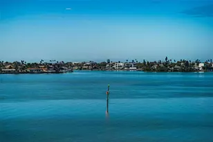 4750 Cove Cir, Saint Petersburg, FL 33708 - Photo 23