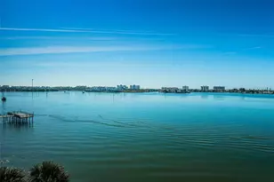 4750 Cove Cir, Saint Petersburg, FL 33708 - Photo 21