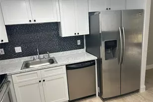 7633 Dolonita Dr, Tampa, FL 33615 - Photo 5