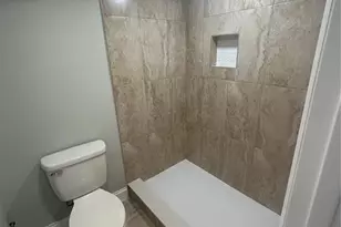 7633 Dolonita Dr, Tampa, FL 33615 - Photo 21